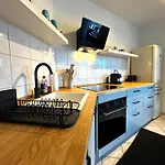شقة Having 334 - Bietet Morgensonne Und 2 Balkone